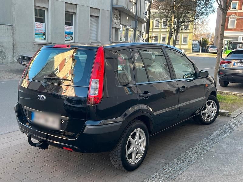 Gebraucht Ford Fusion 80 PS (58 kW) 2008 Schwarz Kleinwagen