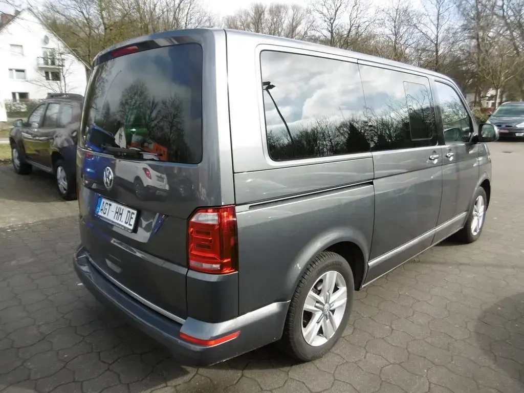Używany VW T6 Generation Six 204 KM (150 kW) 2017 Szary Van