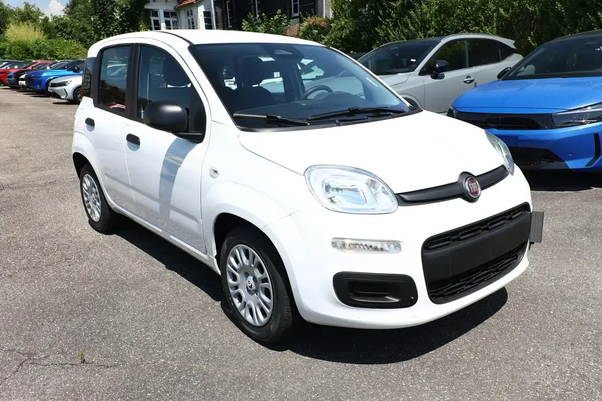 Neu Fiat Panda Pop 65 PS (47 kW) 2026 Gelato weiß Kleinwagen