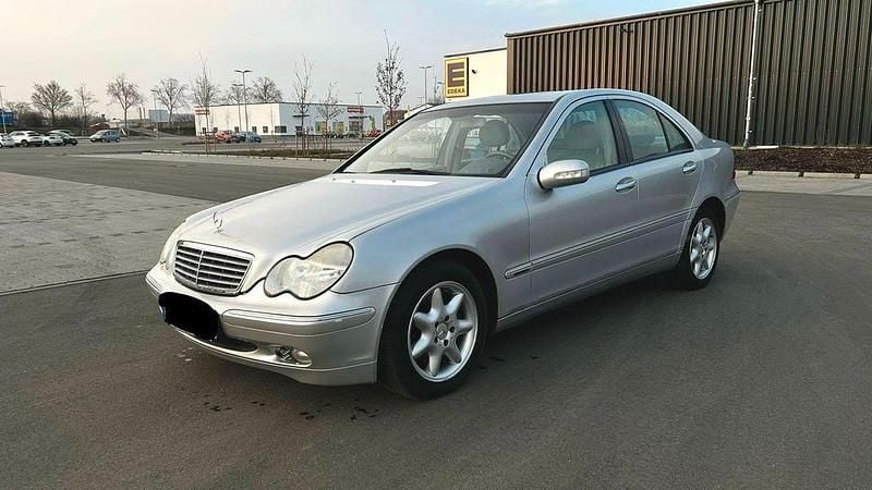 Gebraucht Mercedes C240 Elegance 170 PS (125 kW) 2001 Silber Limousine