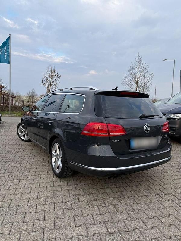 Gebraucht VW Passat Comfortline 190 PS (139 kW) 2014 Grau Kombi
