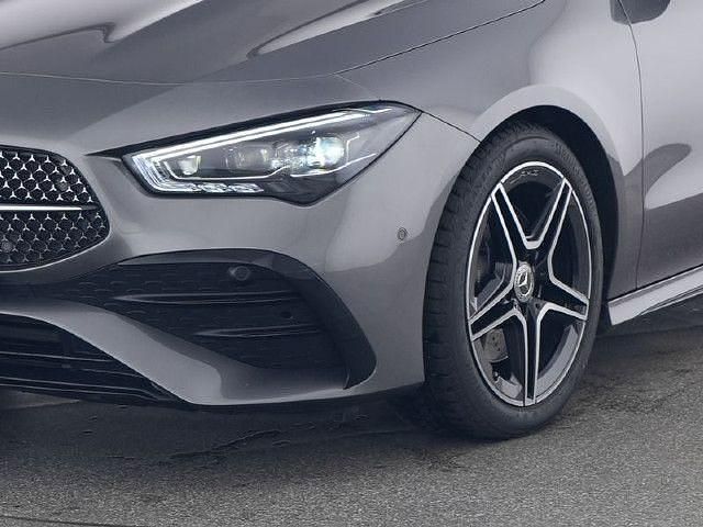 Grau Gebraucht 2024 Mercedes CLA220 Shooting Brake Kombi | 36.650 € (Fairer Preis) - Bild 1/4