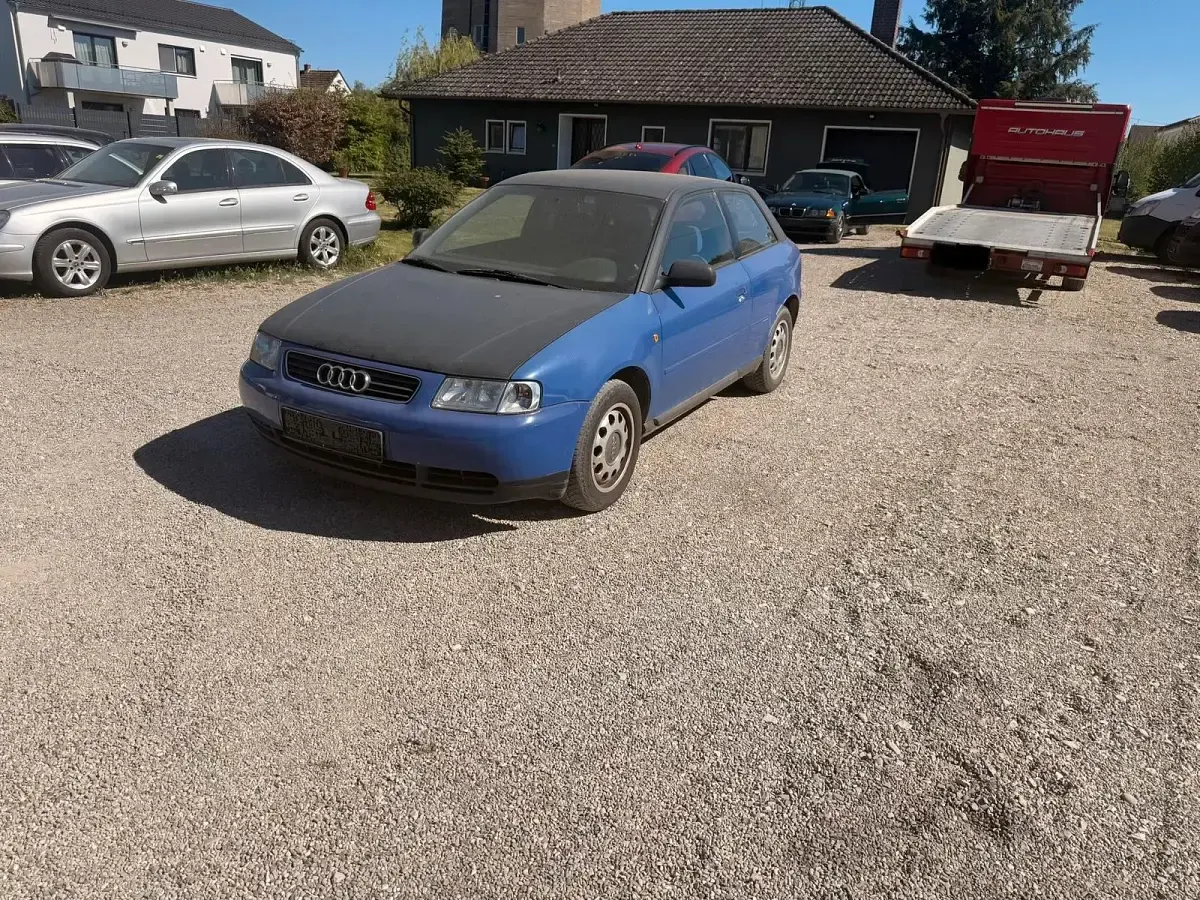 Second-hand Audi A3 125 CP (91 kW) 1997 Albastru Hatchback