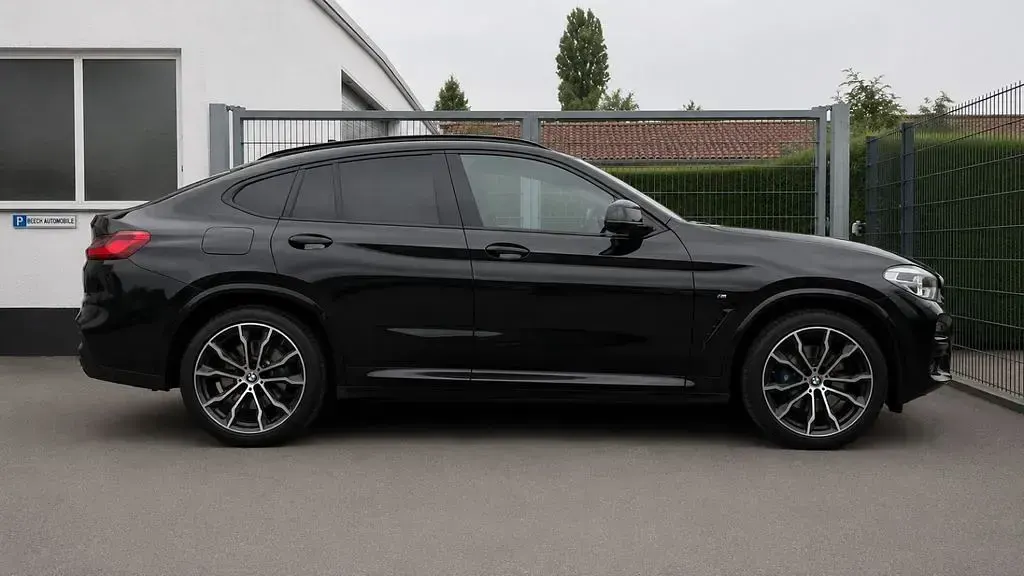 Gebraucht BMW X4 M Sport 252 PS (185 kW) 2021 Schwarz SUV