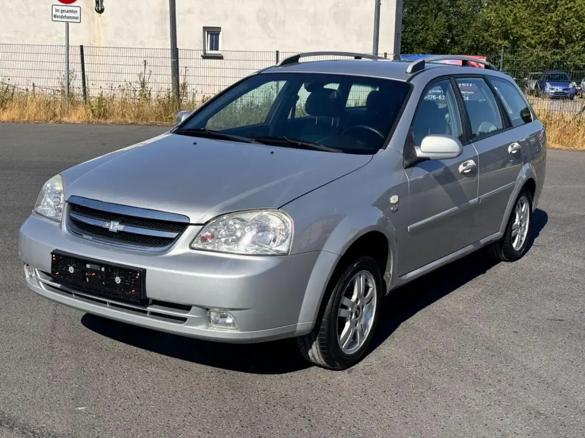 Gebraucht Chevrolet Nubira 121 PS (88 kW) 2008 Silber Kombi