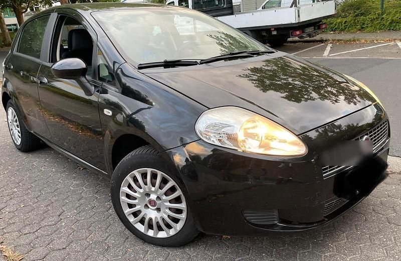 Schwarz Gebraucht 2009 Fiat Punto Kleinwagen | 1.950 € (Guter Preis) - Bild 1/4