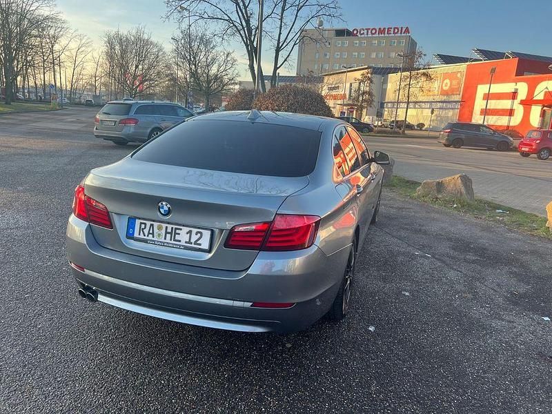 Gebraucht BMW 530 245 PS (180 kW) 2010 Grau Limousine