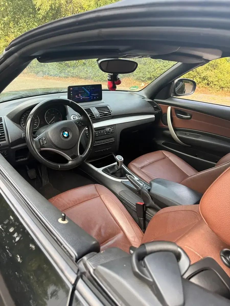 Gebraucht BMW 120 Cabriolet 177 PS (130 kW) 2010 Schwarz Cabrio