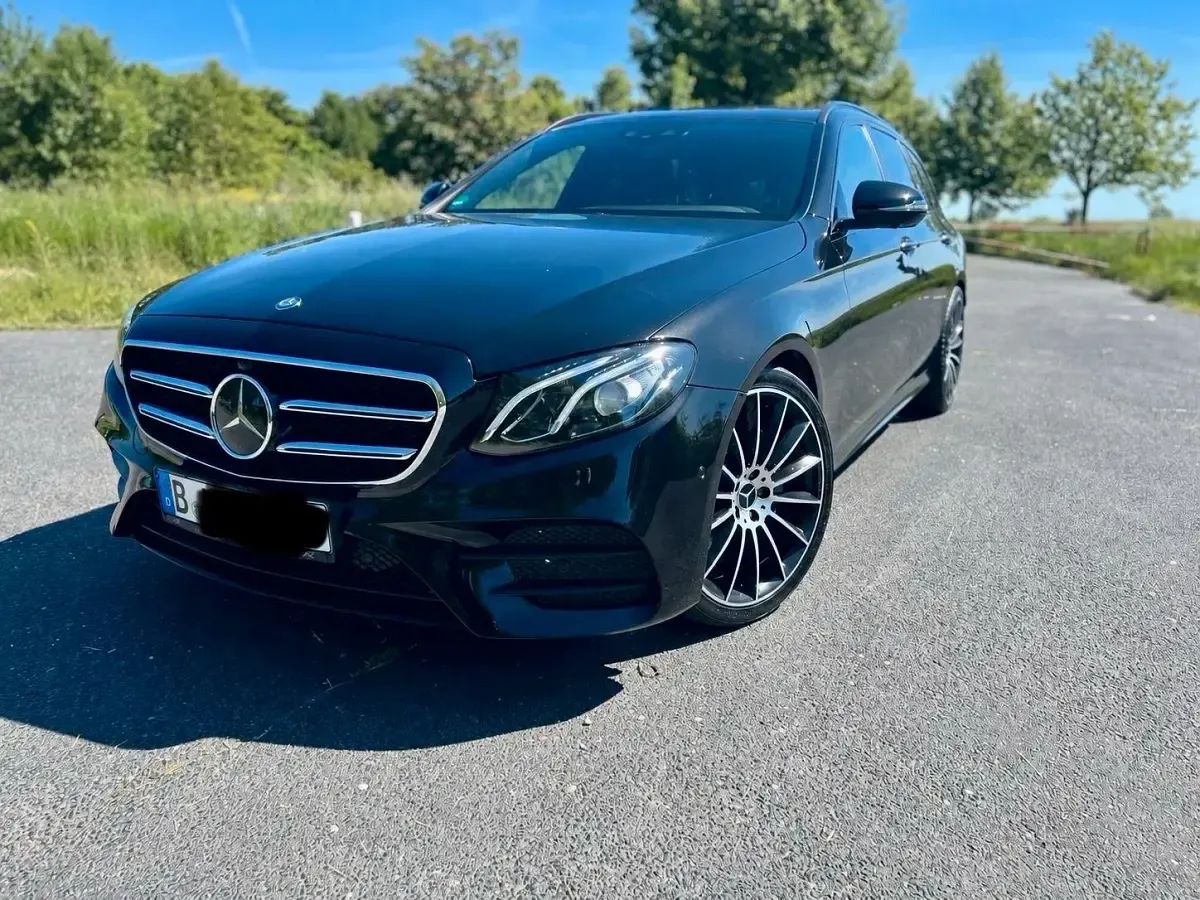 Gebraucht Mercedes E250 AMG 211 PS (155 kW) 2016 Schwarz Kombi