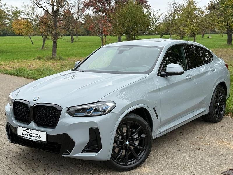 Grau Gebraucht 2024 BMW X4 M Sport SUV | 57.900 € (Fairer Preis) - Bild 1/4