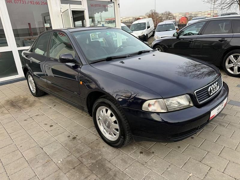 Gebraucht Audi A4 101 PS (74 kW) 1998 Blau Limousine