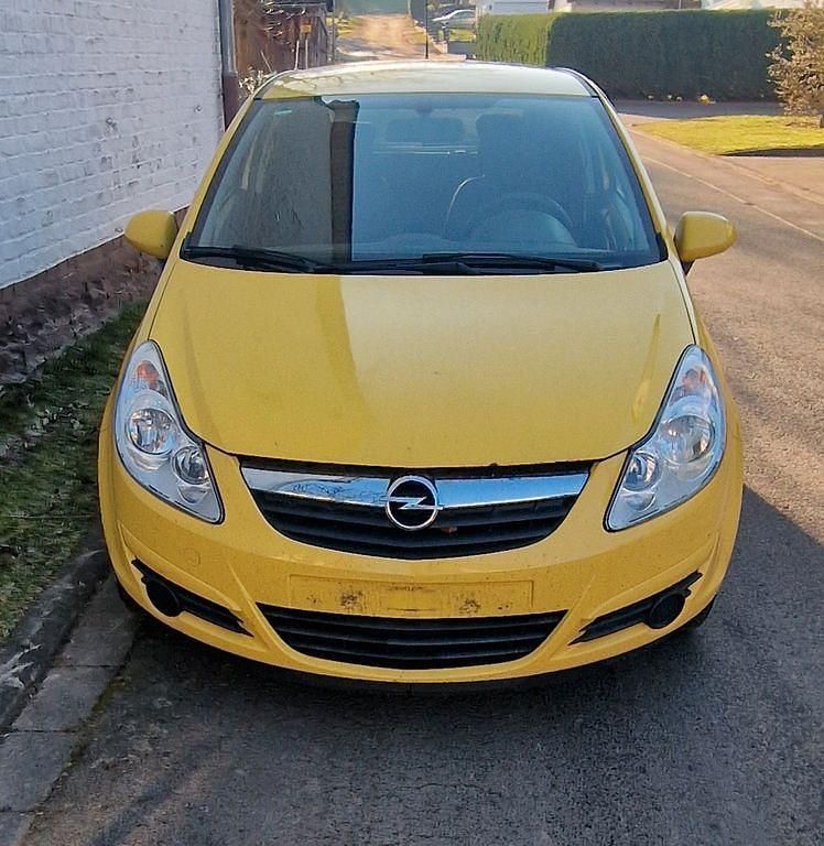 Gebraucht Opel Corsa 60 PS (44 kW) 2010 Gelb Kleinwagen