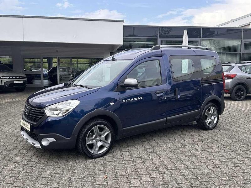 Blau Gebraucht 2019 Dacia Dokker Stepway Van | 15.940 € (Etwas zu teuer) - Bild 1/3