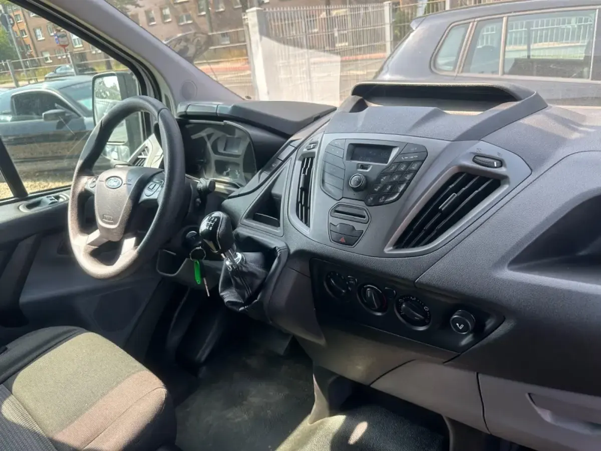 Gebraucht Ford Transit Custom 101 PS (74 kW) 2014 Weiß Van / Kleinbus