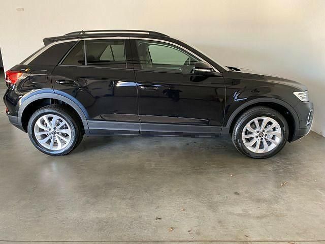 Usata VW T-Roc Life 116 CV (85 kW) 2022 Grigio SUV
