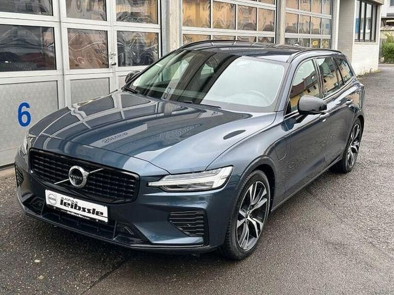 Gebraucht Volvo V60 R-Design 392 PS (288 kW) 2021 Denim blue (metallic) Kombi