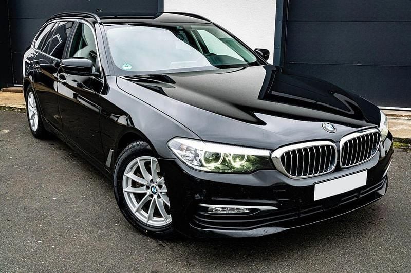 Schwarz Gebraucht 2018 BMW 520 Performance Kombi | 16.800 € (Etwas zu teuer) - Bild 1/4