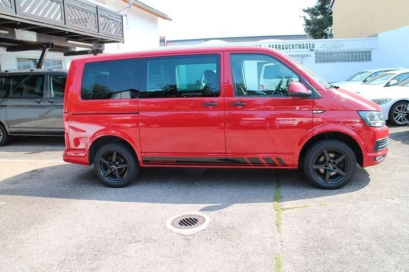 Gebraucht VW T6 150 PS (110 kW) 2016 Kirschrot Van