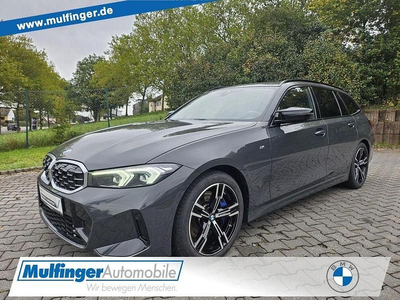 Grau Gebraucht 2024 BMW M340 Performance Limousine | 58.900 € (Fairer Preis) - Bild 1/4