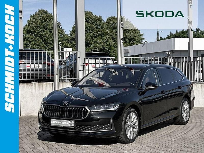 Ebony schwarz Gebraucht 2024 Skoda Superb Selection Kombi | 37.790 € (Fairer Preis) - Bild 1/4