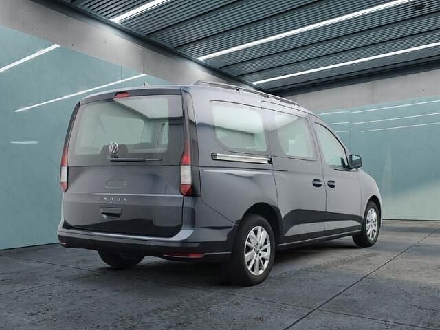 Blau Gebraucht 2024 VW Caddy Maxi Life Van / Kleinbus | 35.651 € (Fairer Preis) - Bild 1/2