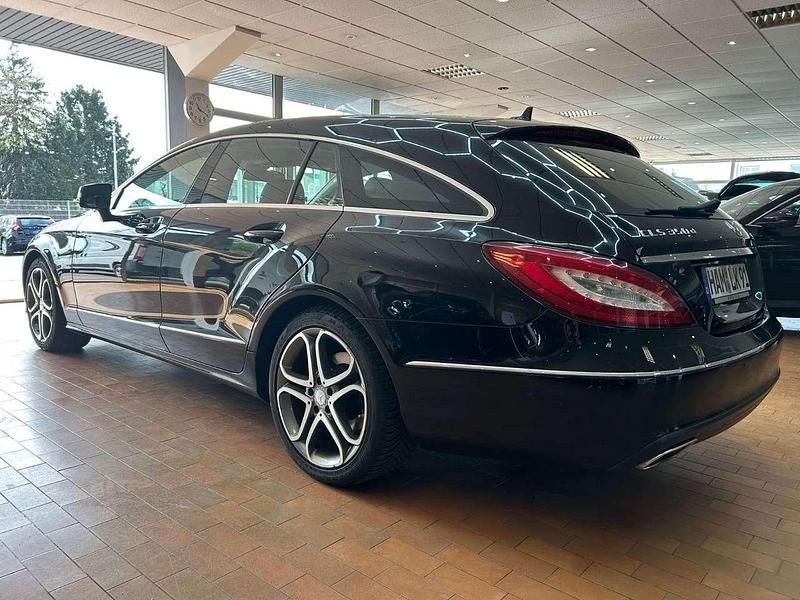 Gebraucht Mercedes CLS350 258 PS (189 kW) 2016 Obsidianschwarz  metalliclack Kombi