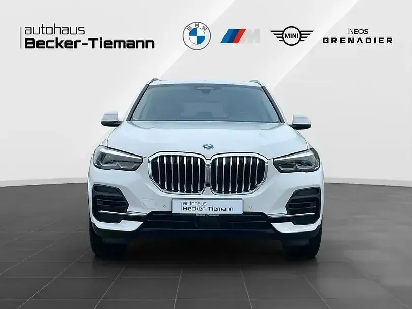 Gebraucht BMW X5 Sport Line 286 PS (210 kW) 2022 Alpinweiß uni SUV