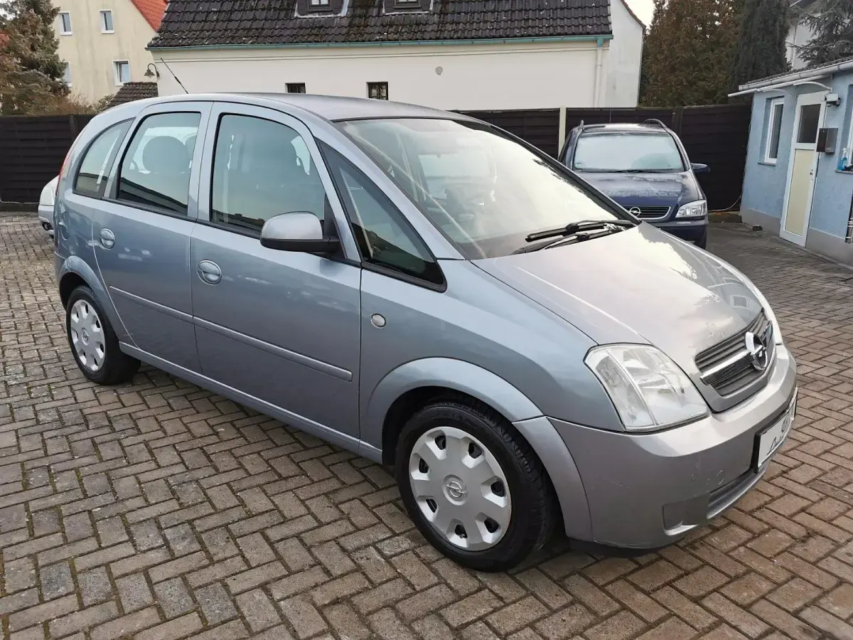Używany Opel Meriva Edition 90 KM (66 kW) 2005 Srebrny Minivan