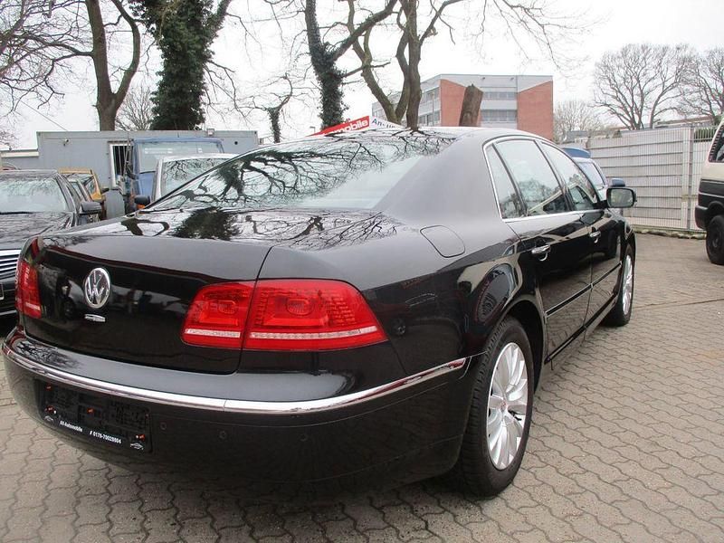Second-hand VW Phaeton 239 CP (175 kW) 2011 Berlinǎ