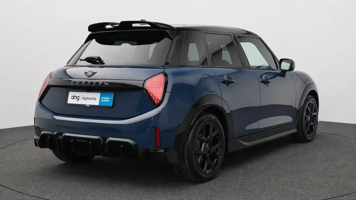 Używany Mini John Cooper Works 156 KM (114 kW) 2025 Niebieski Hatchback