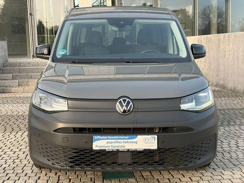 Gebraucht VW Caddy Maxi 102 PS (75 kW) 2024 Grau Van / Kleinbus
