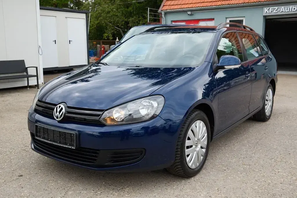 Gebraucht VW Golf VI Trendline 105 PS (77 kW) 2011 Blau Kleinwagen