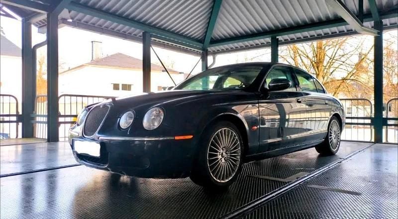 Schwarz Gebraucht 2007 Jaguar S-Type Executive Limousine | 8.499 € - Bild 1/4
