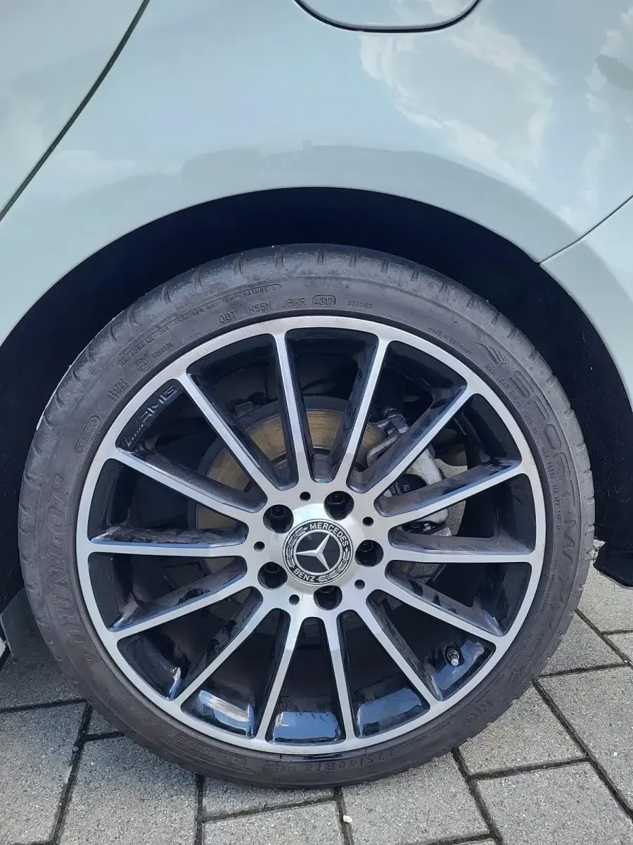 Gebraucht Mercedes A180 122 PS (89 kW) 2018 Weiß Kleinwagen