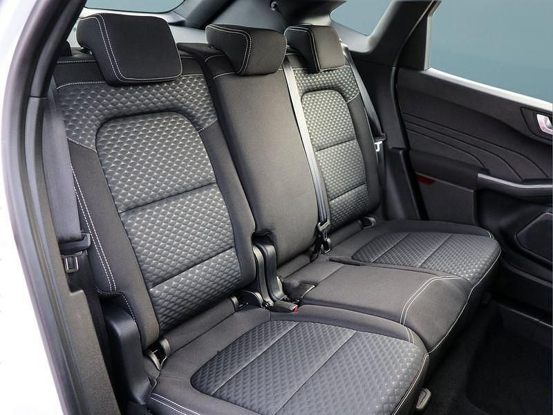 Gebraucht Ford Kuga 152 PS (111 kW) 2021 Weiß SUV