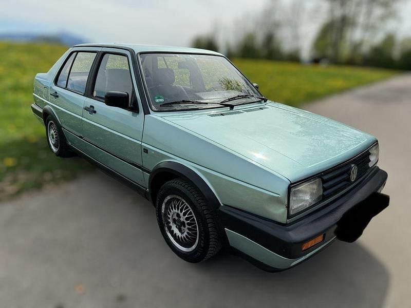 Second-hand VW Jetta 90 CP (66 kW) 1990 Verde Berlinǎ