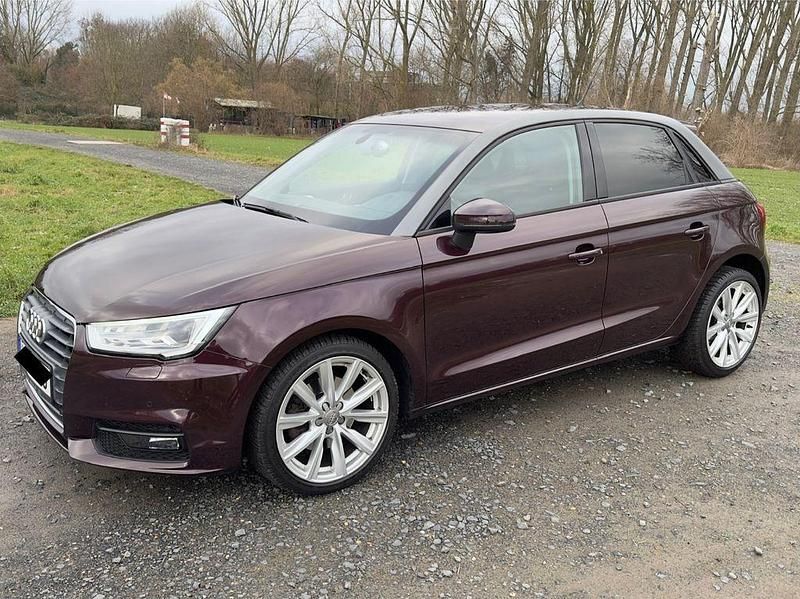 Violet Gebraucht 2015 Audi A1 Sportback Ambiente Kleinwagen | 14.000 € (Teuer) - Bild 1/4