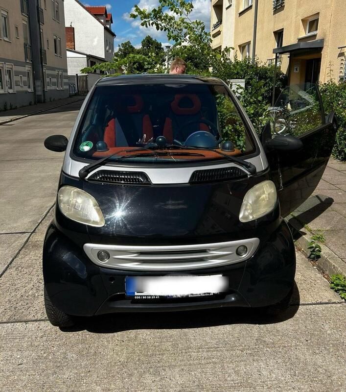 Schwarz Gebraucht 2000 Smart ForTwo Coupé Passion Coupé | 1.600 € (Fairer Preis) - Bild 1/4