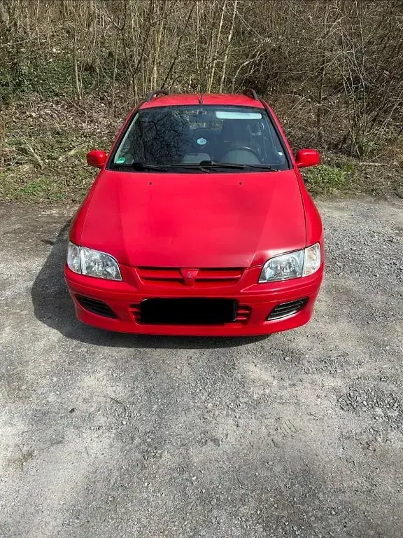 Gebraucht Mitsubishi Space Star 122 PS (89 kW) 2000 Rot Van / Kleinbus