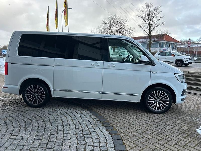 Gebraucht VW Multivan Highline 199 PS (146 kW) 2019 Weiß Van