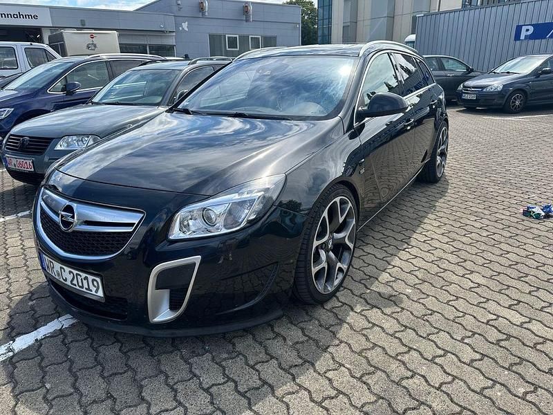 Schwarz Gebraucht 2012 Opel Insignia OPC Kombi | 13.500 € - Bild 1/4