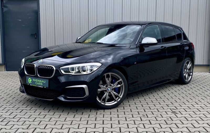 Schwarz Gebraucht 2017 BMW M140 M Sport Limousine | 29.990 € (Guter Preis) - Bild 1/4
