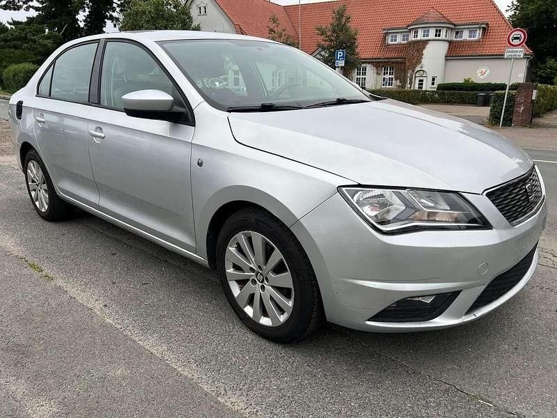 Silber Gebraucht 2014 Seat Toledo Limousine | 3.600 € (Fairer Preis) - Bild 1/4