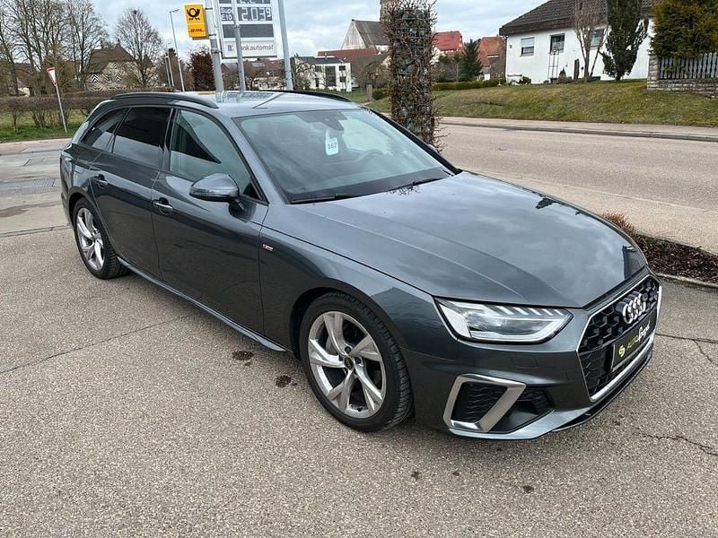 Gebraucht Audi A4 S-Line 204 PS (150 kW) 2023 Grau Kombi