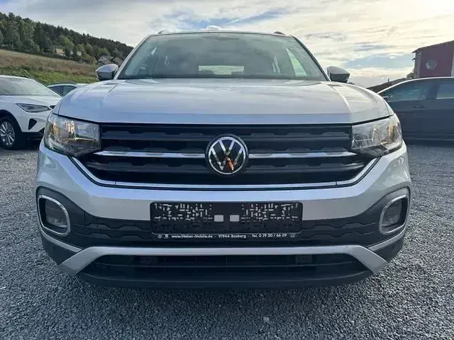 Używany VW T-Cross Active 150 KM (110 kW) 2022 Srebrny SUV