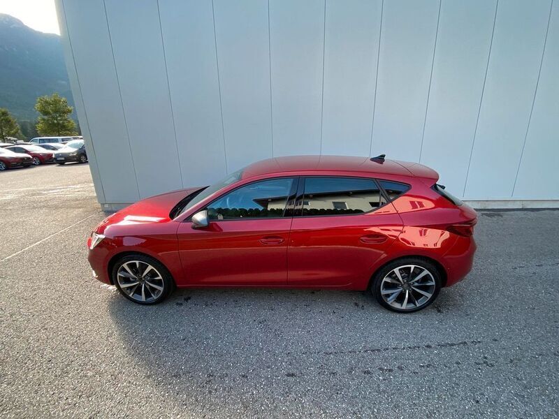 Gebraucht Seat Leon FR 150 PS (110 kW) 2024 Rot Limousine