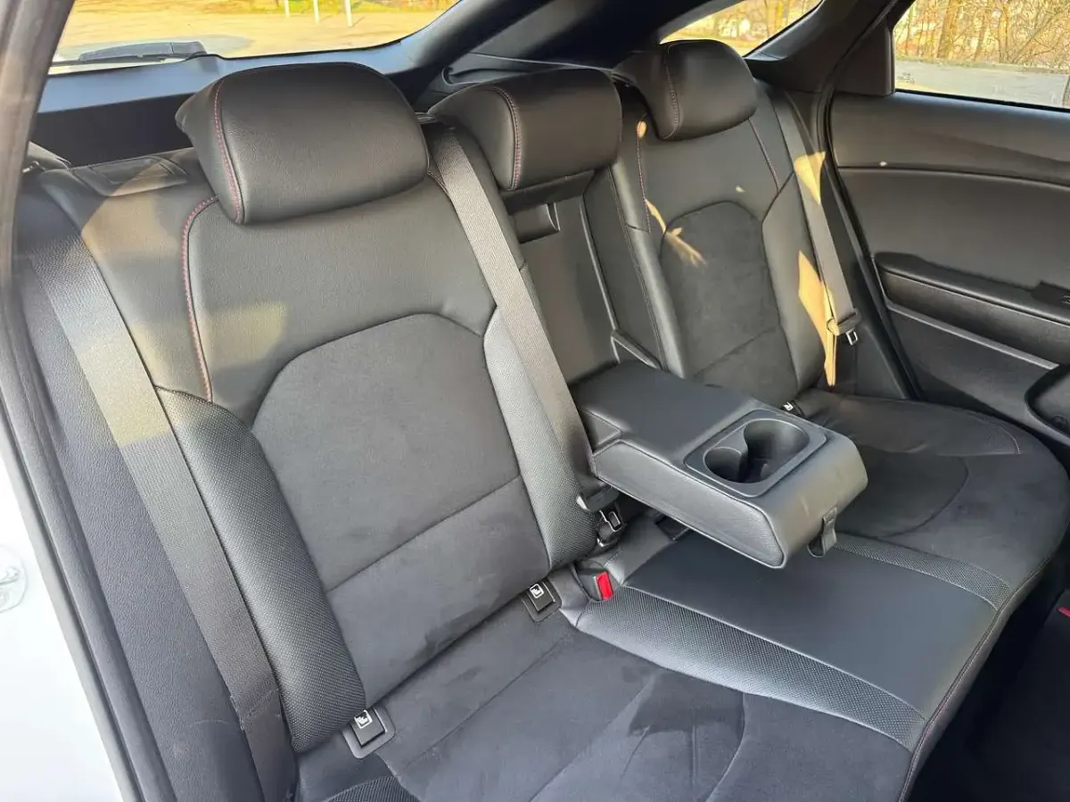 Gebraucht Kia ProCeed GT 204 PS (150 kW) 2019 (hw2) deluxeweiss met. Kombi