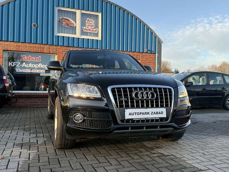 Schwarz Gebraucht 2011 Audi Q5 Design SUV | 9.990 € (Guter Preis) - Bild 1/4