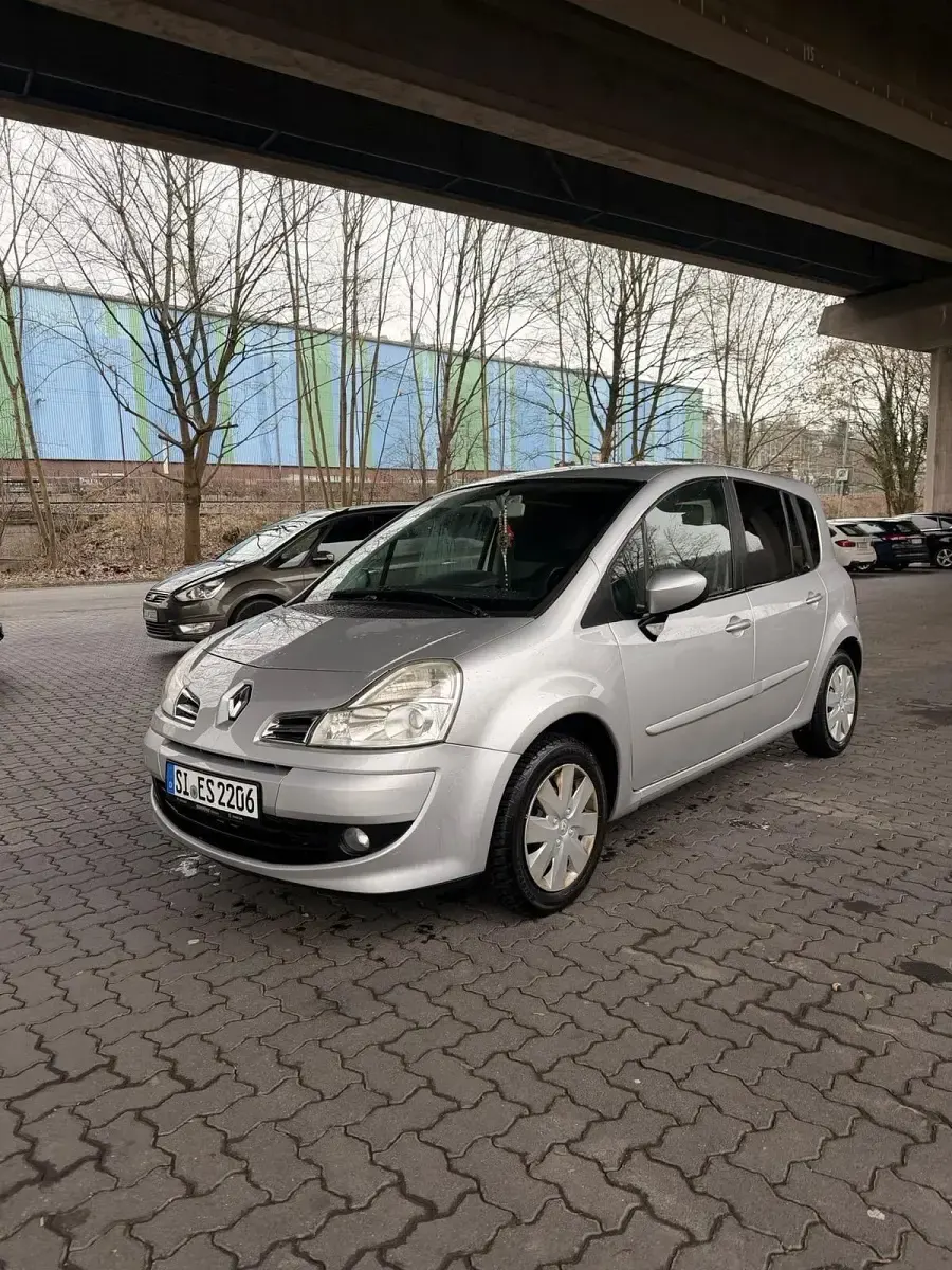 Brugt Renault Modus 75 HK (55 kW) 2008 Grå MPV