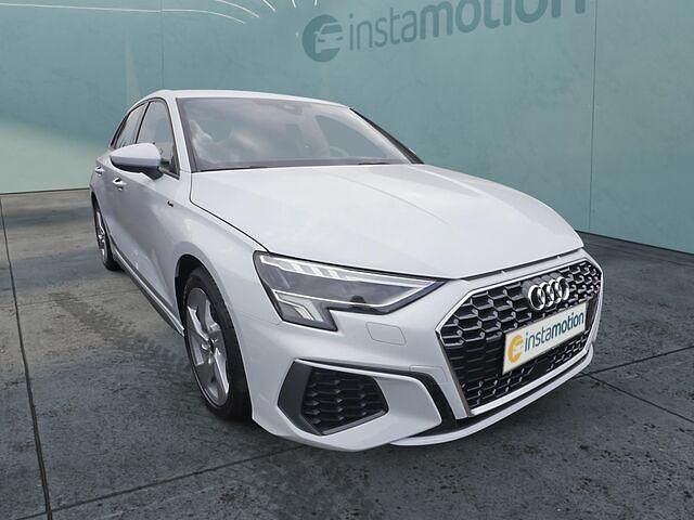 Weiß Gebraucht 2023 Audi A3 S-Line Limousine | 32.490 € (Teuer) - Bild 1/2